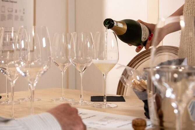 Exclusive Wine Tasting in the Historic Center of Siena - What to Expect at Each Stage