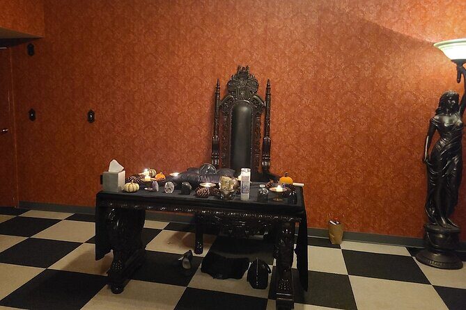 Experience Authentic Salem Séance with Entry Pass - Who Should Consider This Tour?