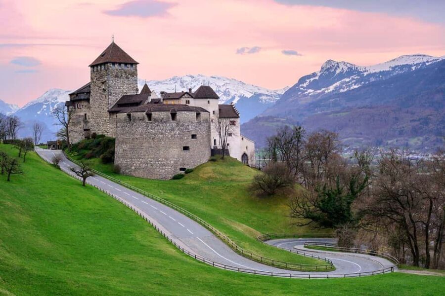 Explore 4 Countries in a Day: Liechtenstein,Austria&Germany - Who Will Love This Tour?
