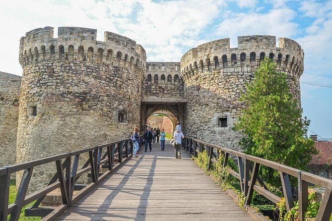 Explore Belgrade in 60 minutes with a Local - Deepening Understanding of Belgrade’s Landmarks