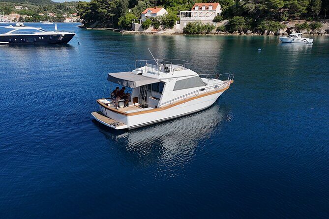 Explore Elaphiti islands by Private trip with Ferretti mini yacht - What Makes This Tour Stand Out?