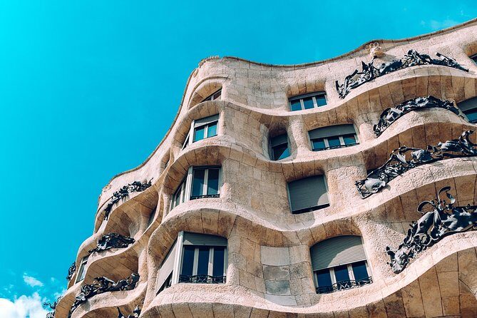 Explore the Instaworthy Spots of Barcelona with a Local - Who is This Tour Best For?