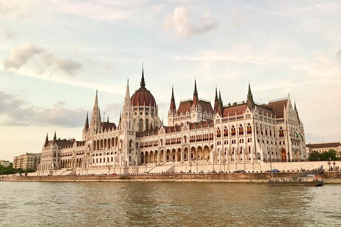 Explore the Instaworthy Spots of Budapest with a Local - Authenticity and Practical Insights