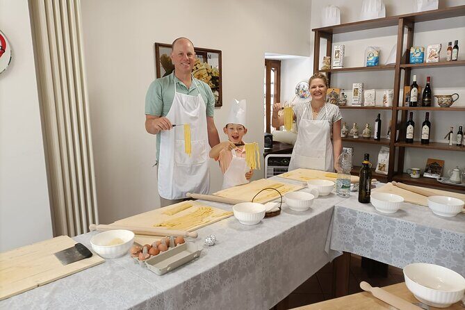 Fettuccine & Ravioli Class in Assisis Home-Style Cooking School - An In-Depth Look at the Cooking Class Experience
