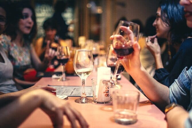 Florence Pub Crawl in the Old Town - What Sets This Tour Apart?