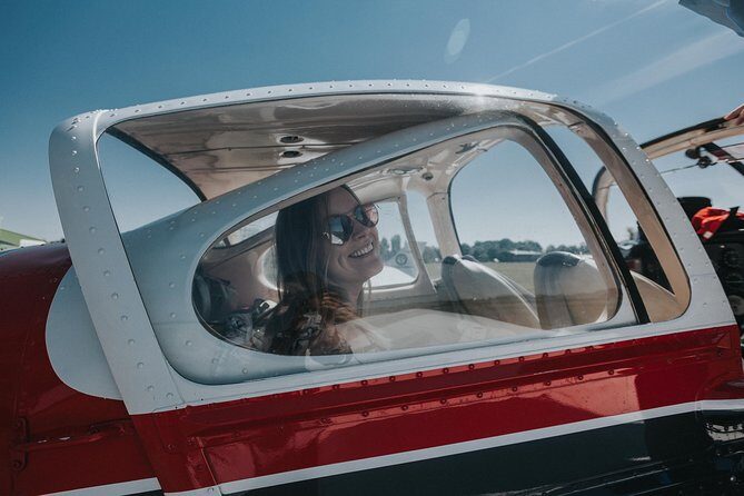 Fly above Lyon in a private plane - Who Should Consider This Tour?  