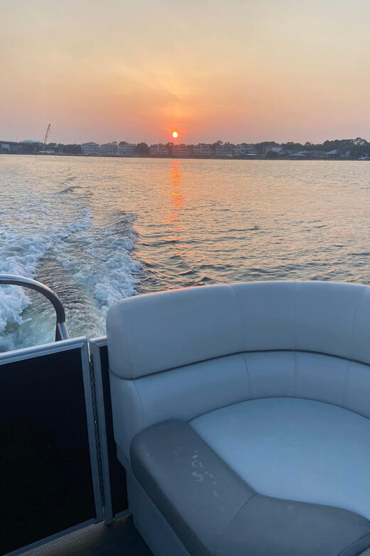 Fort Walton: Sunset Dolphin Cruise on the Emerald Coast - What the Experience Looks Like