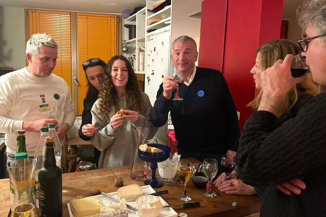 French Dinner & Cabaret Show in Artist's Home - Why This Tour Works for Different Travelers