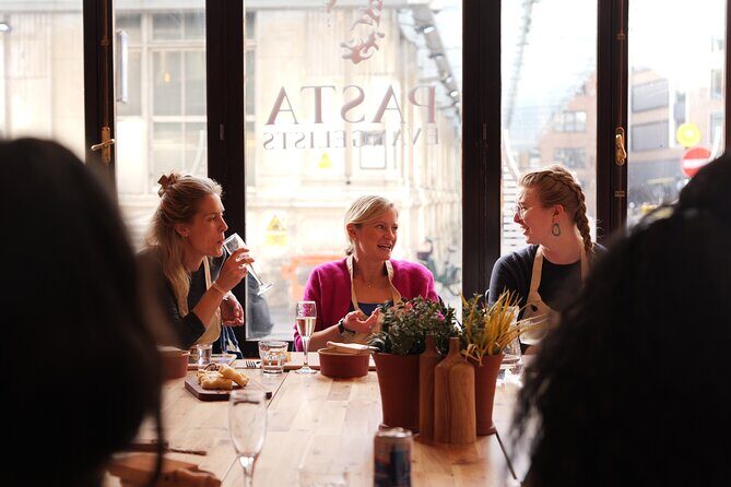 Fresh Pasta Making & Unlimited Prosecco in London - Who Will Love This Experience?