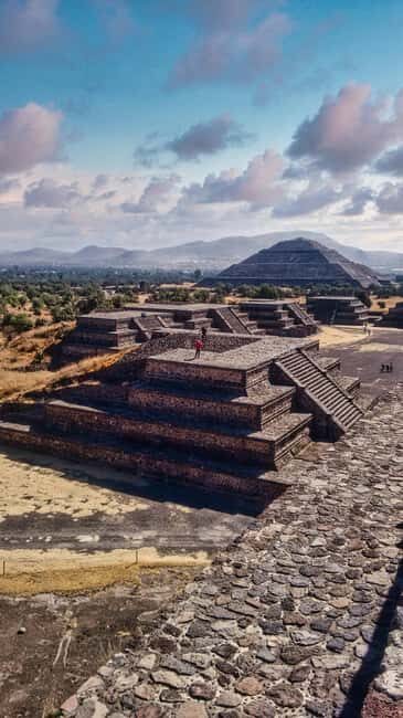 From CDMX: Sunset Tour to Teotihuacán - The Practicalities: Transportation, Price, and Group Size