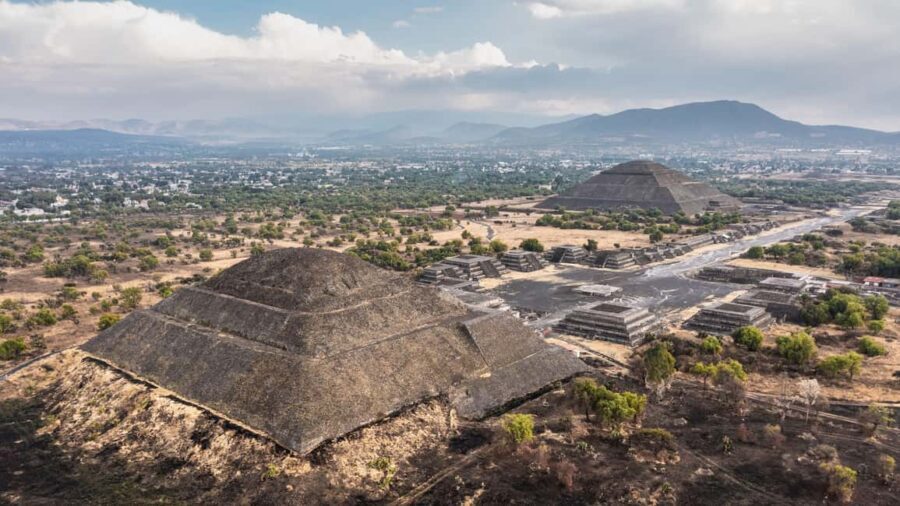 From Mexico City: Half-day tour to Teotihuacan - The Guides: The Heart of the Experience