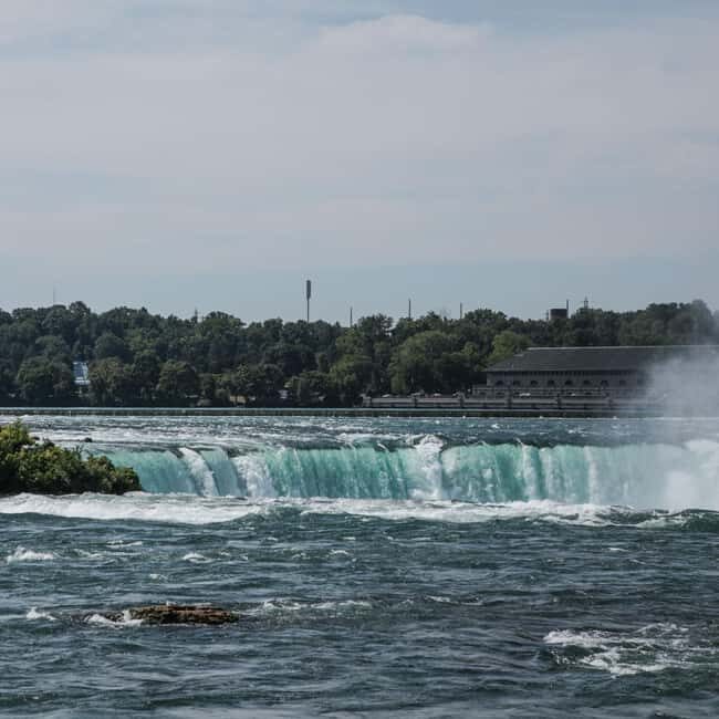 From New York City: Niagara Falls Guided Tour - Transportation and Group Dynamics
