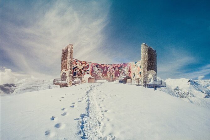 From Tbilisi Daytrip Kazbegi Gudauri & Zhinvali Guided Group Tour - Ananuri Fortress: A Walk Through History