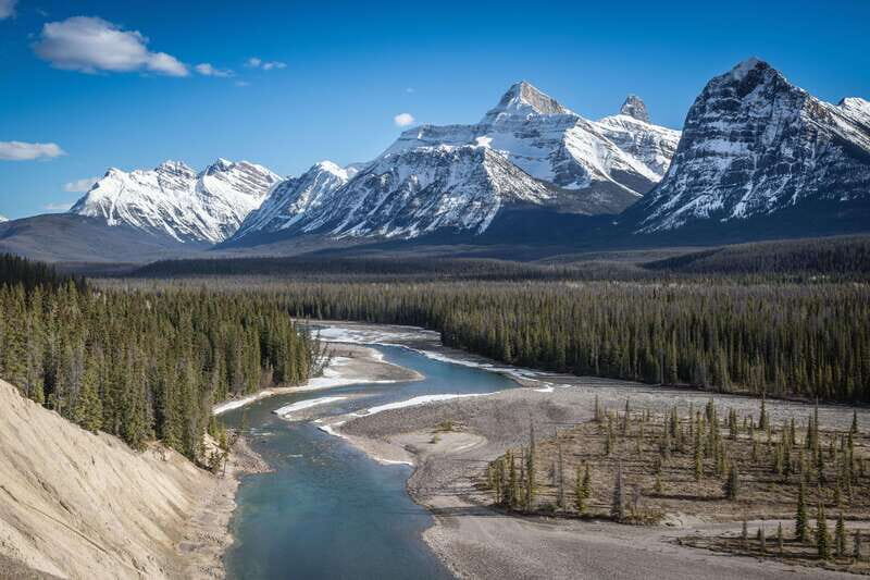 From Vancouver: Rocky Mountains 8-Day Tour - The Magic of Icefields Parkway & Wilderness Stays
