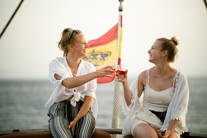 Fuerteventura: Aphrodite Exclusive Gulet with Food and Drinks - The Crew and Service