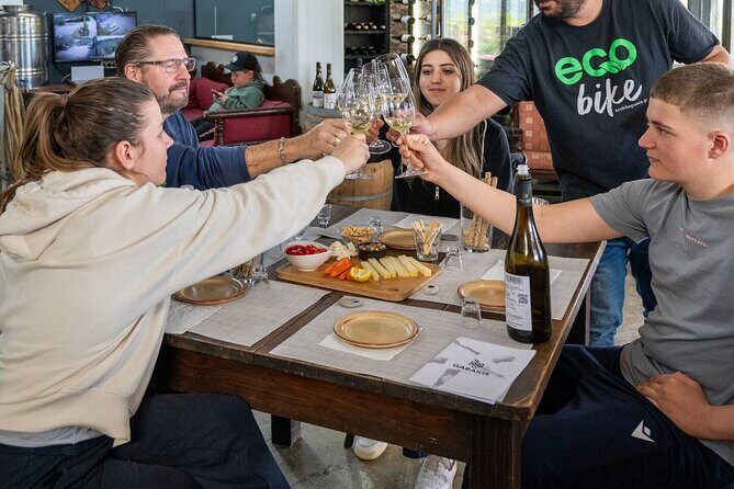 Full Day - Ecobike - Discover old villages & Wine tasting - Why Travelers Love This Tour