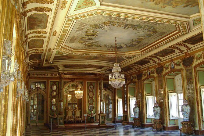 Full Day Queluz, Mafra and Ericeira Private tour from Lisbon - A Stroll Through Coastal Charm: Ericeira