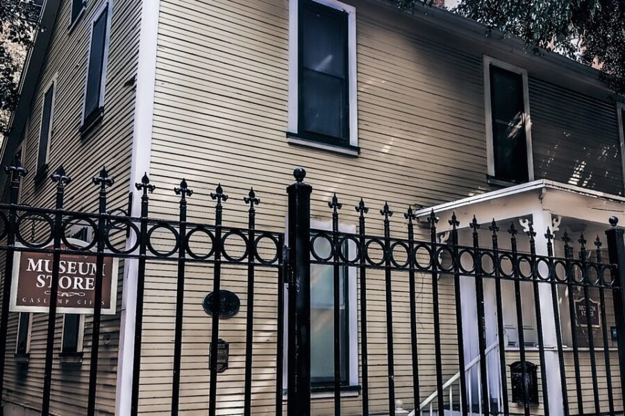 Gaslamp's Wild Past: Daytime History Tour - The Value of a Themed Historical Tour