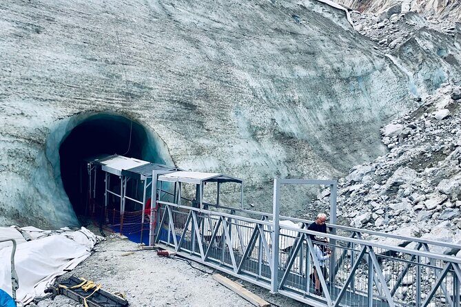 Geneva Day Trip to Mont Blanc glacier and 3860m Top - What the Reviews Say