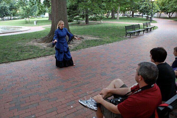 Ghosts of Lafayette Park Evening Tour in Washington DC - The Experience and Guide