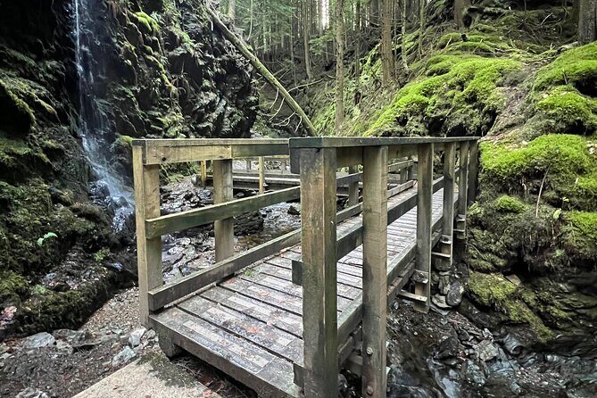 Glasgow Private Shore Excursion Highlands Lochs Castles & Ferry - Introduction to the Experience
