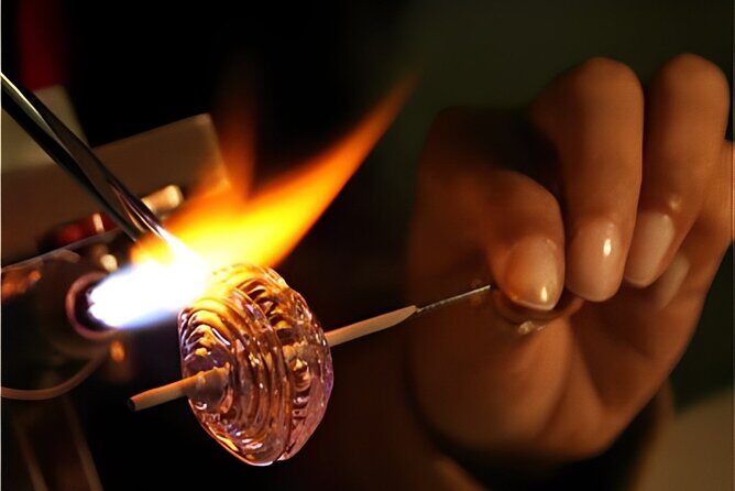 Glass Melting and Shaping with Flame with the Senior Glass Master - Creating Your Masterpiece