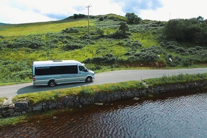 Glenfinnan Viaduct, Glencoe and Loch Shiel 1 Day Tour - Edinburgh - Transport and Group Size
