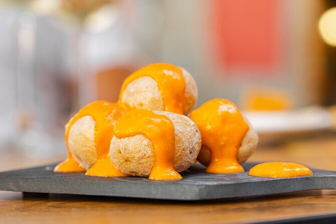 Gourmet Tapas and Wine Tour in the Old Town of Las Palmas - Exploring the Itinerary in Detail