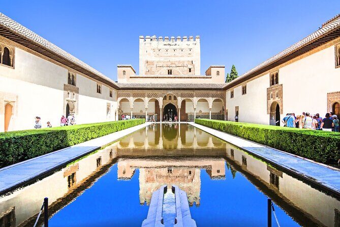 Granada: Alhambra Guided Tour including Nasrid Palaces - Who Should Book This Tour?