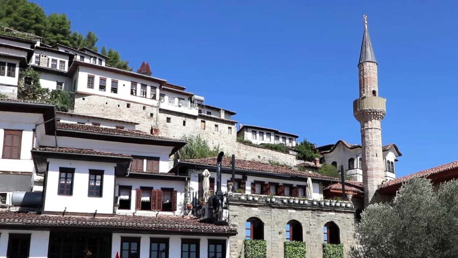 Green Line:Vlora-Apollonia-Divjake-Berat Guided Day Trip - The Journey Begins: From Vlora to Apollonia