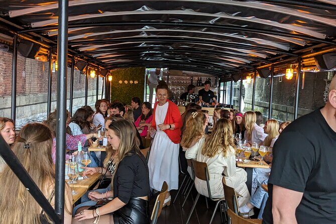 Groningen: Terrace Boat Experience with a Cozy Bar: 1 hour - Who Will Love This Experience?