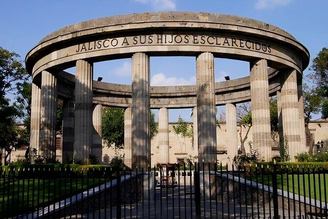 Guadalajara Must-See Attractions Walking Tour with a Guide - Exploring Guadalajara’s Cultural Heart