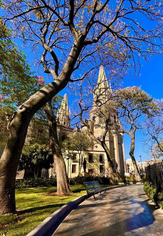 Guadalajara: Private Food Tour and Architecture Sightseeing - An in-depth look at what this tour offers