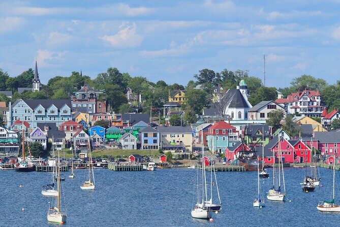 Guided Tour Lunenburg, Mahone Bay and Ovens Park from Halifax - What to Expect from the Tour