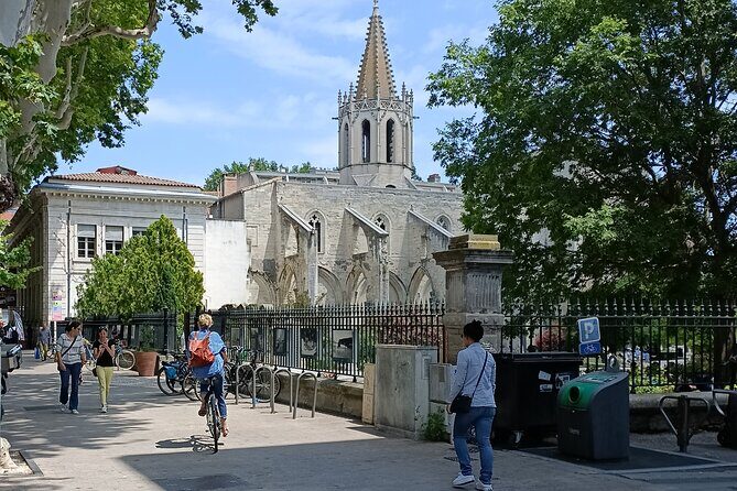 Guided tour of the Historic Center of Avignon - The Journey Through Avignon’s Historic Heart