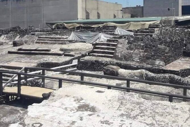 "Guided Tour Plus" EN Ruins "TEMPLE MAJOR" with OFFICIAL GUIDES - An In-Depth Look at the Tour Experience