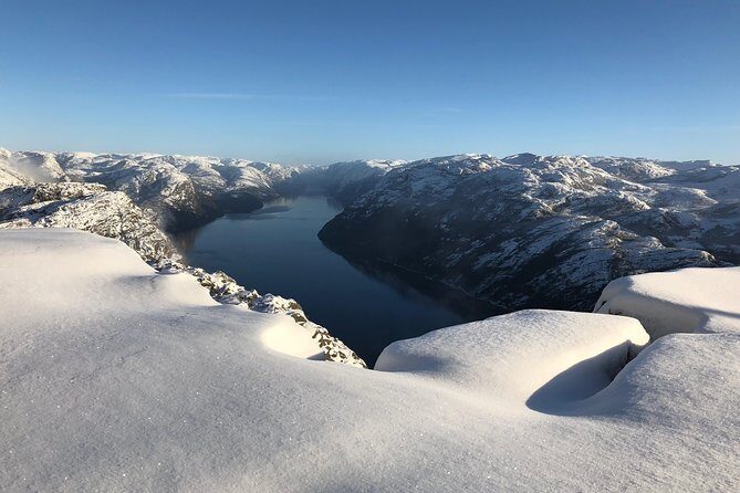 Guided winter hike to Pulpit Rock Preikestolen - Who Should Consider This Tour?
