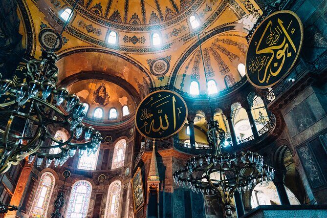Hagia Sophia, Istanbul Old City, Topkapi Palace Private Tour - Itinerary Breakdown: What to Expect at Each Stop