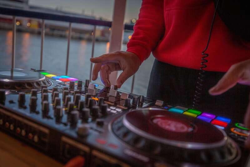 Halifax: Party Cruise on the Harbour Queen - Final Thoughts: Is the Halifax Party Cruise Worth It?