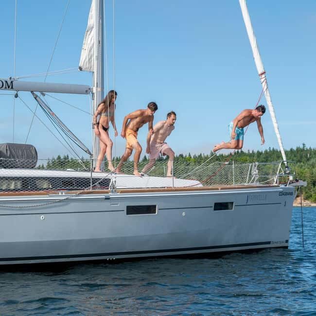 Halifax: Summer Breeze Sailing Tour with Cocktail - What Makes This Tour Special?