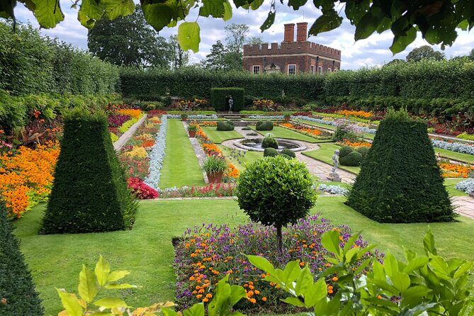 Hampton Court Palace Half Day Trip from London with Tickets - Deep Dive into Hampton Court Palace