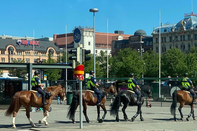 Helsinki and Suomenlinna Day Tour with Ferry Ride - The Value of This Tour