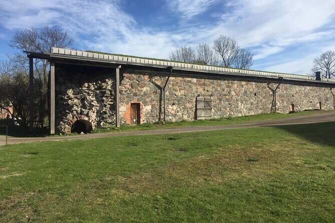 Helsinkis Island Fortress: An Audio Tour of Suomenlinna - Analyzing the Value