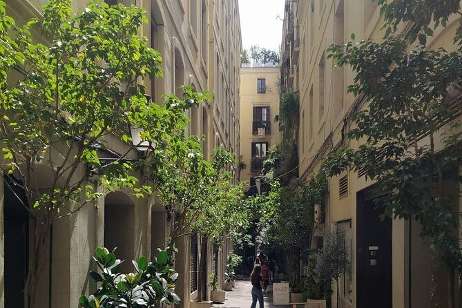 Hidden Barcelona - Practical Details and Experience Value