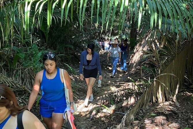 Hike to Sunset on a hidden beach - The Experience: Why It Works
