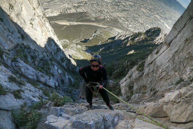 Hiking and Rappelling Adventure in Nido de los Aguiluchos - Who Is This Tour Best Suited For?