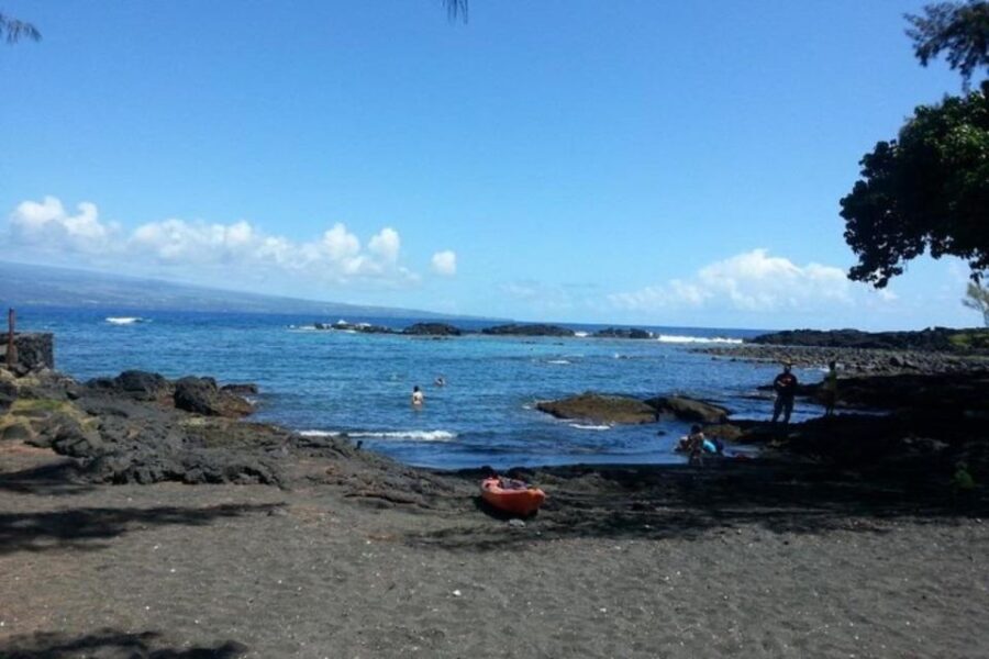 Hilo : Big Island Volcanoes National Park Adventure Tour - Exploring the Itinerary: From Beaches to Volcanoes