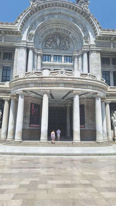 Historic Center: Private tour with murals, history, and churros - Why This Tour Offers Value