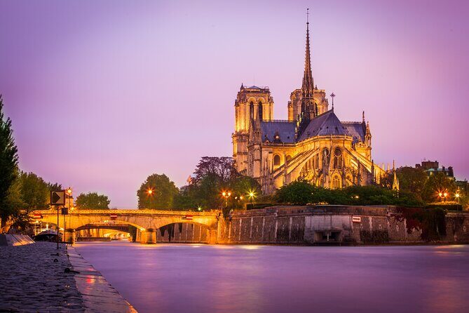 Historic Heart of Paris: Île de la Cité Walking Tour - What You Can Expect During the Tour