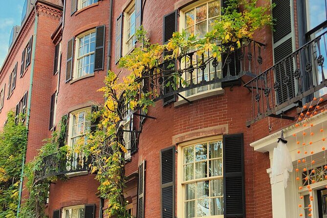 Historic Underground Railroad Walking Photo Tour w Local Guide - Authenticity and Authentic Experiences